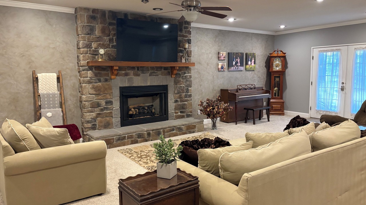 Photo of Livingroom in Forest
