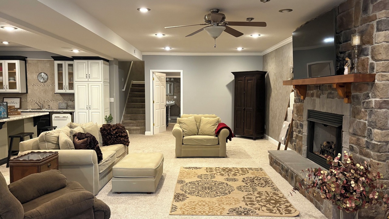 Photo of Livingroom in Forest
