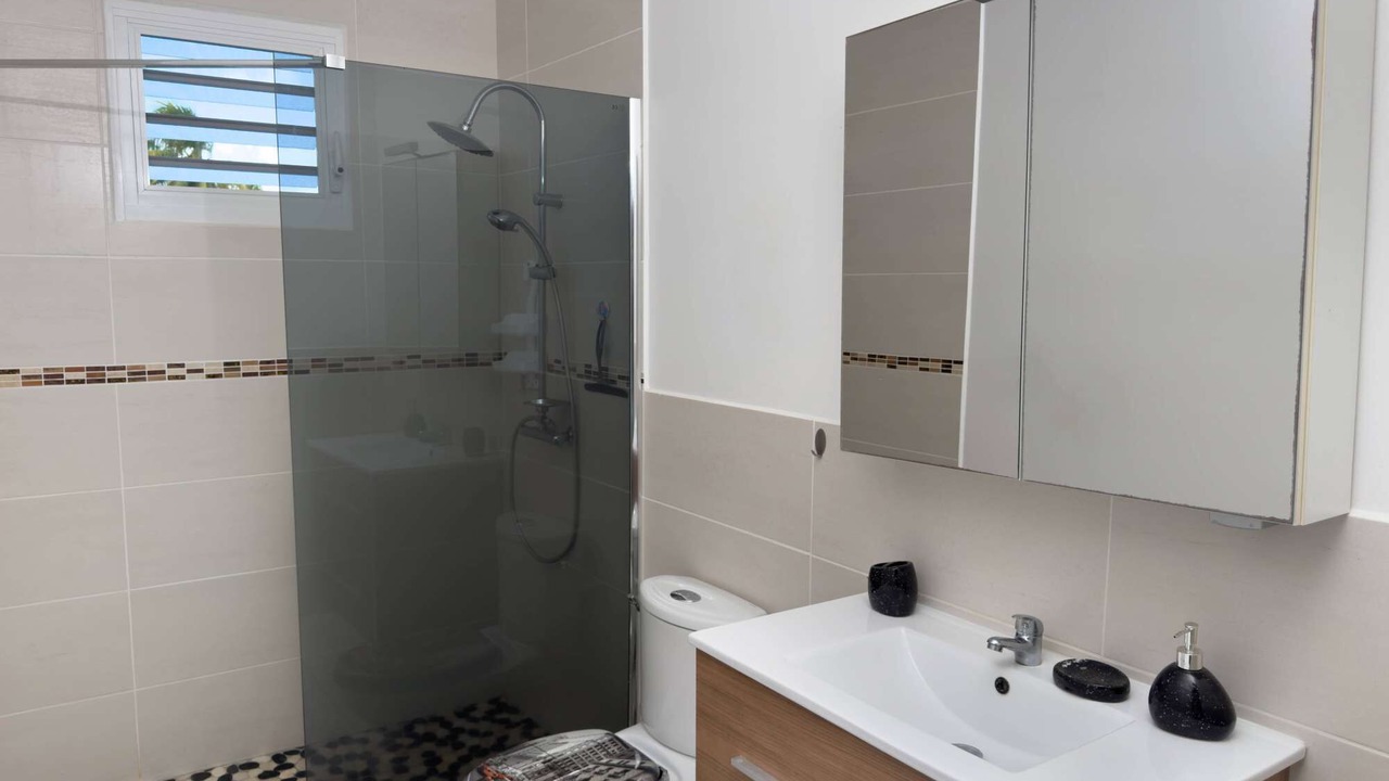 Photo of Bathroom in Les Abymes