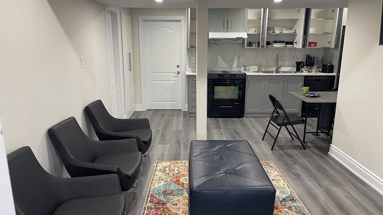 Photo of Livingroom in Thorold