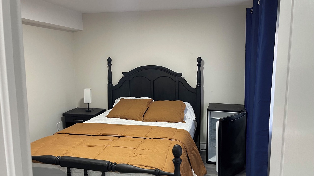 Photo of Bedroom in Thorold