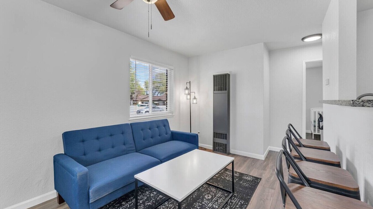 Photo of Livingroom in West University