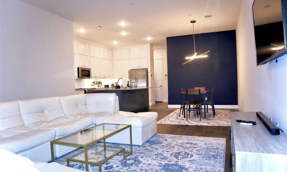 Photo of Livingroom in Farmers Branch