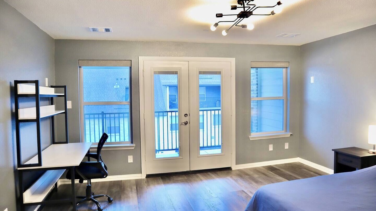 Photo of Bedroom in Farmers Branch