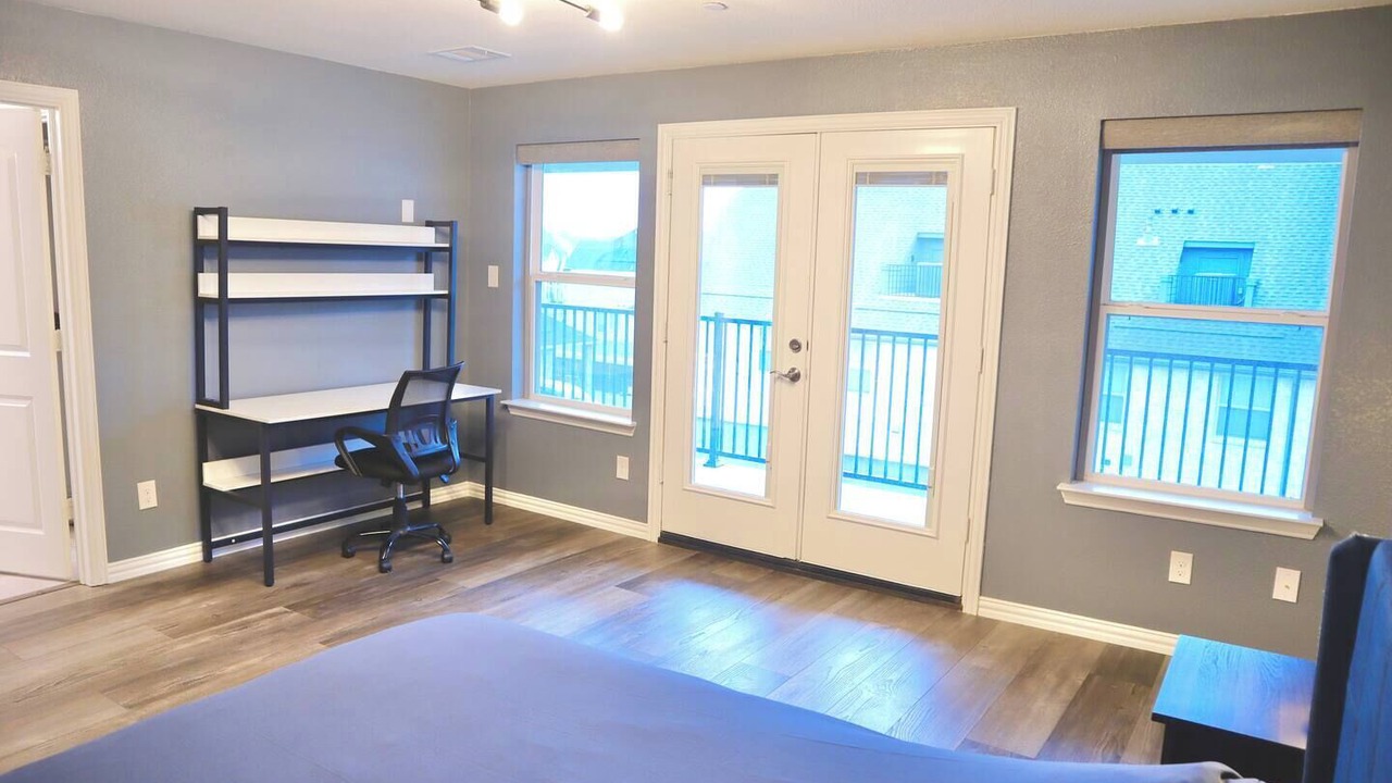 Photo of Bedroom in Farmers Branch