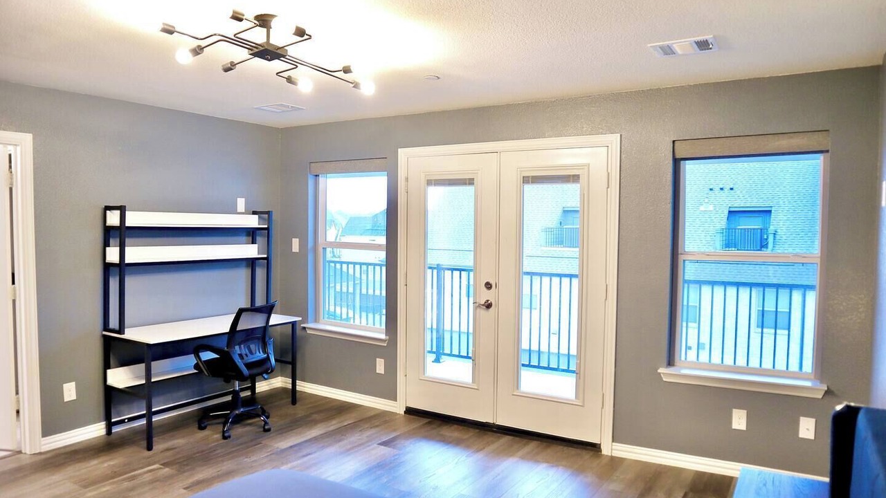Photo of Bedroom in Farmers Branch