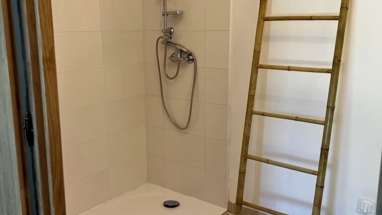 Photo of Bathroom in Gy-en-Sologne