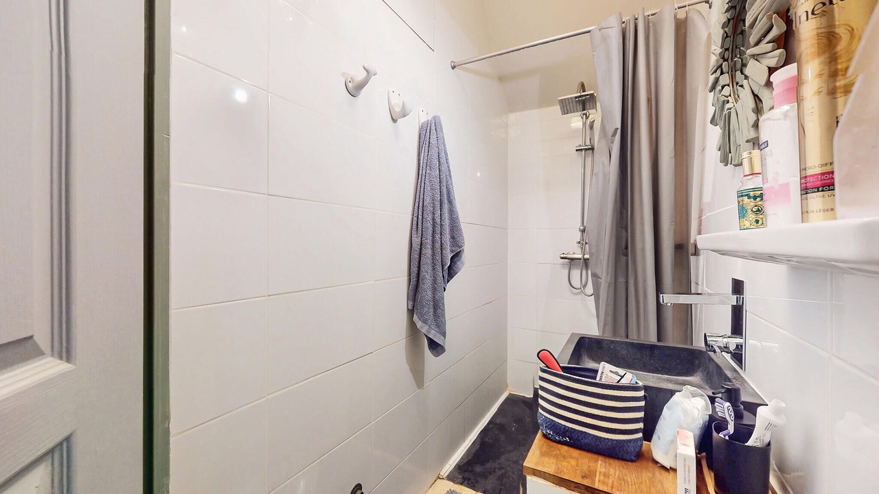 Photo of Bathroom in Villaines-la-Gonais