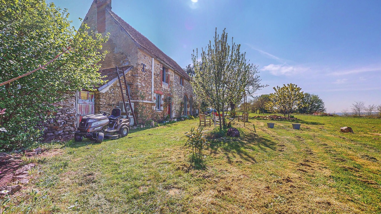 Photo of Others in Villaines-la-Gonais