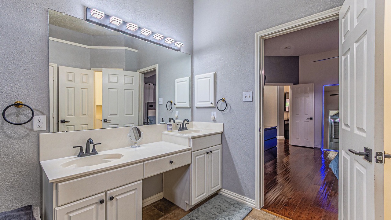 Photo of Bathroom in Rowlett