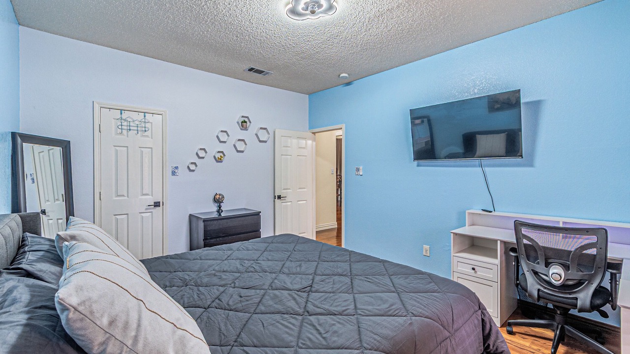 Photo of Bedroom in Rowlett
