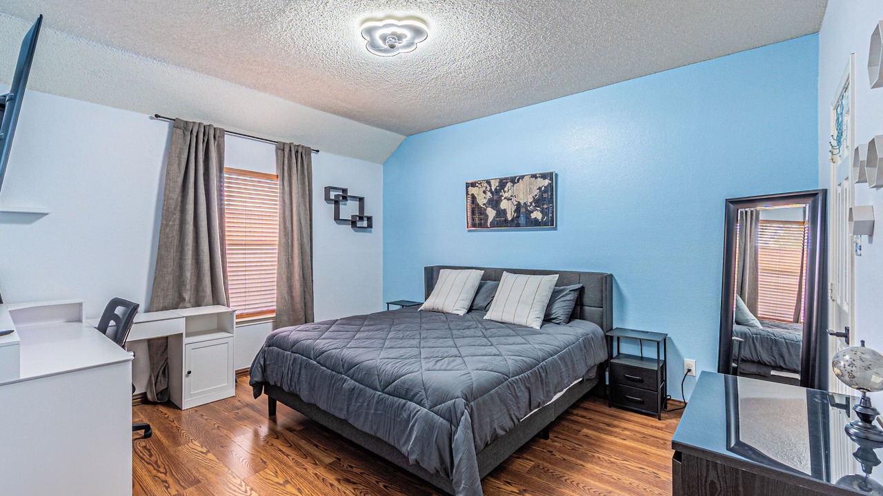 Photo of Bedroom in Rowlett