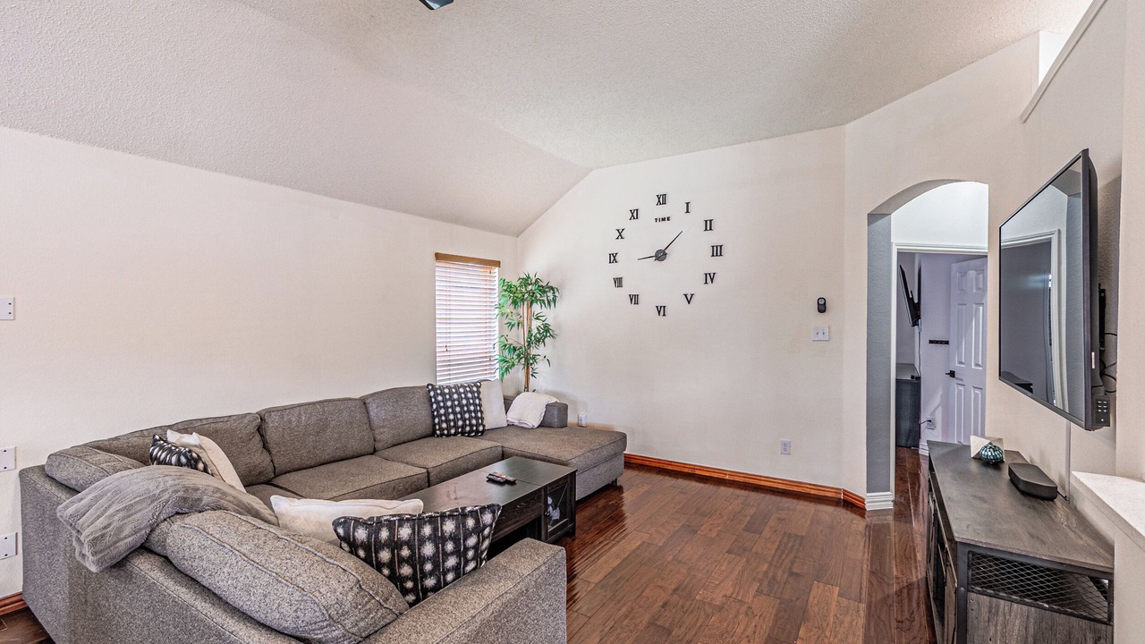 Photo of Livingroom in Rowlett