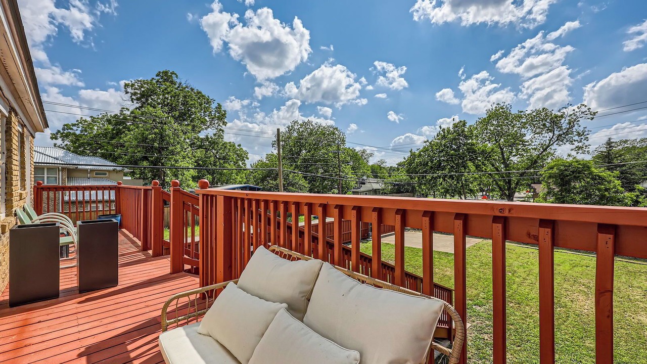 Photo of Patio Balcony in Oak Cliff