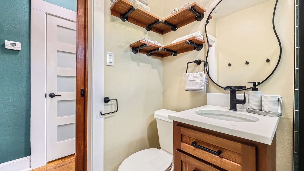 Photo of Bathroom in Oak Cliff