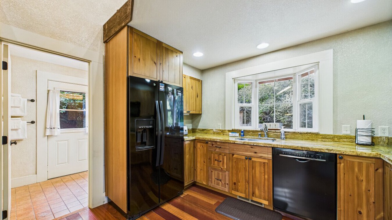 Photo of Kitchen in Orick