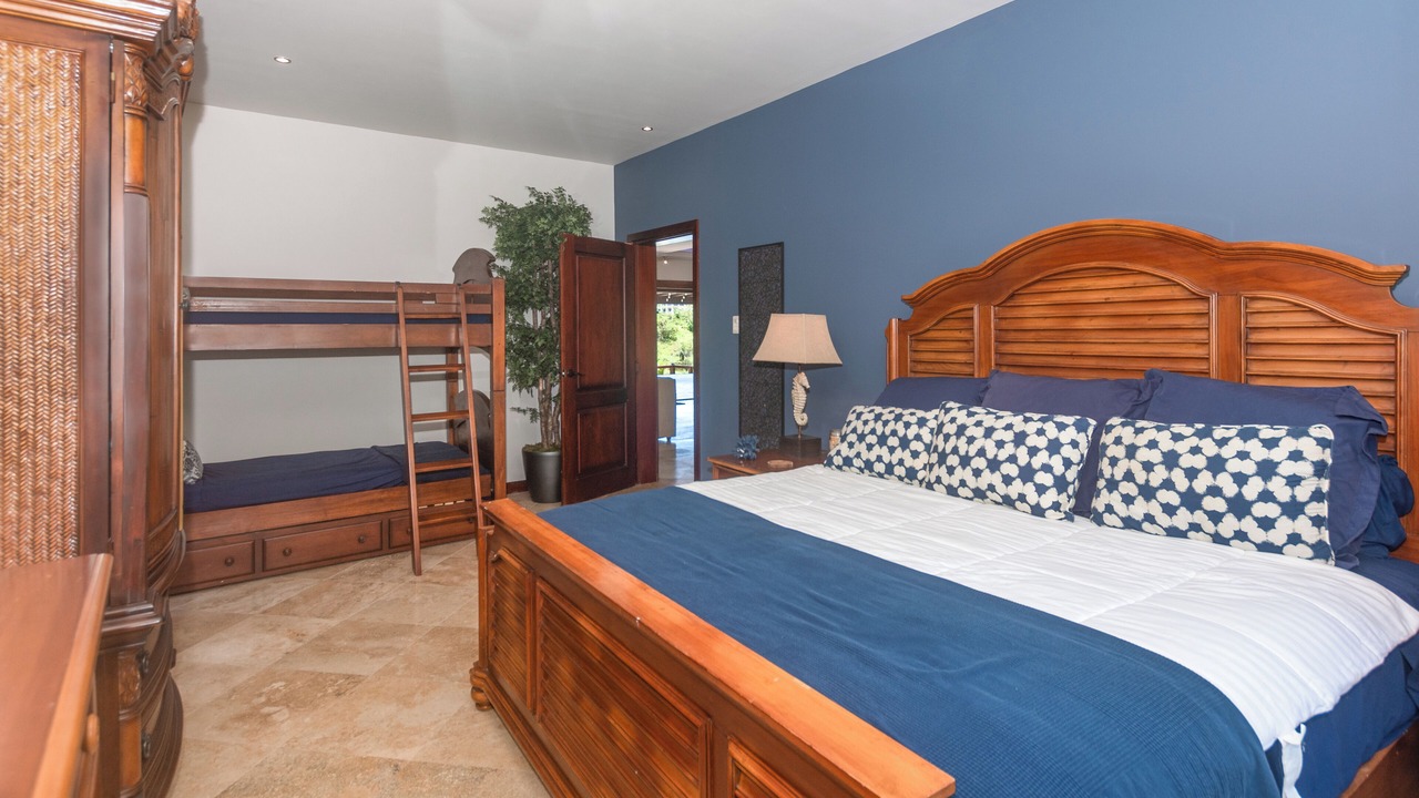 Photo of Bedroom in Pristine Bay