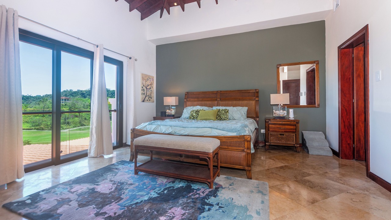 Photo of Bedroom in Pristine Bay