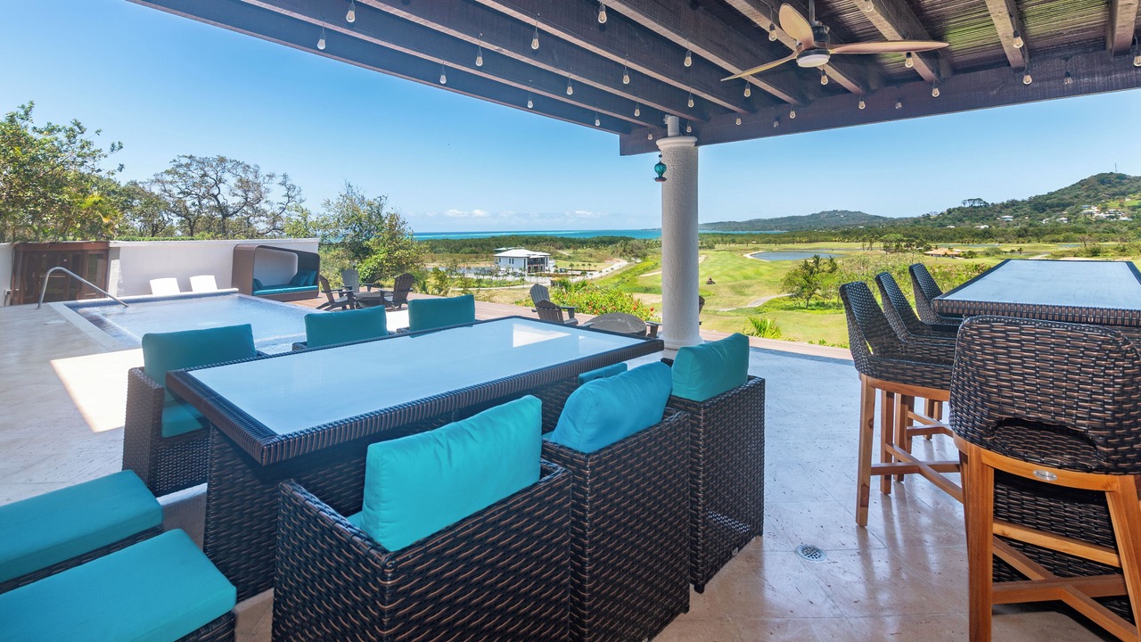 Photo of Outdoor in Pristine Bay