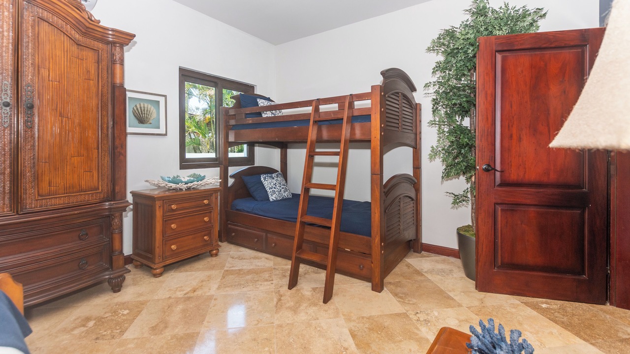 Photo of Bedroom in Pristine Bay