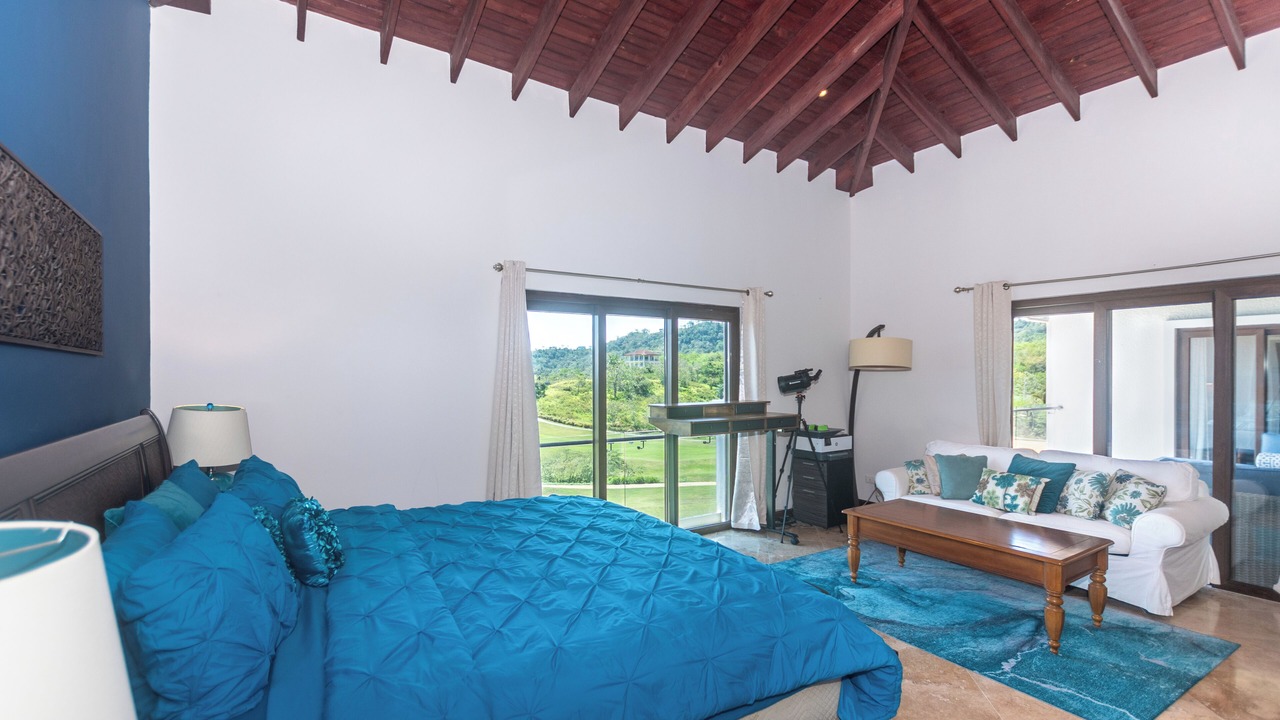 Photo of Bedroom in Pristine Bay