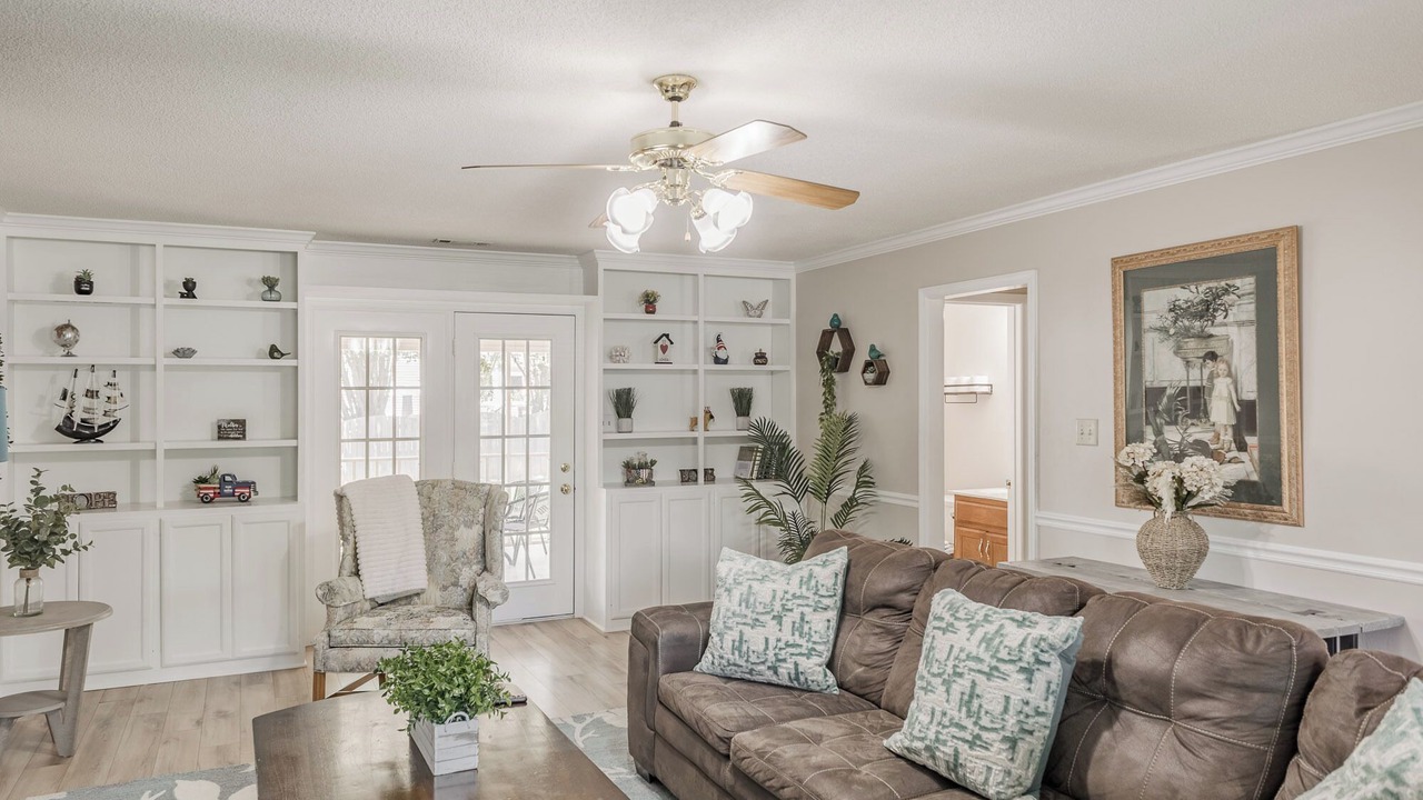 Photo of Livingroom in Madison