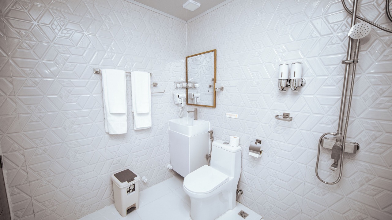 Photo of Bathroom in Mathiveri
