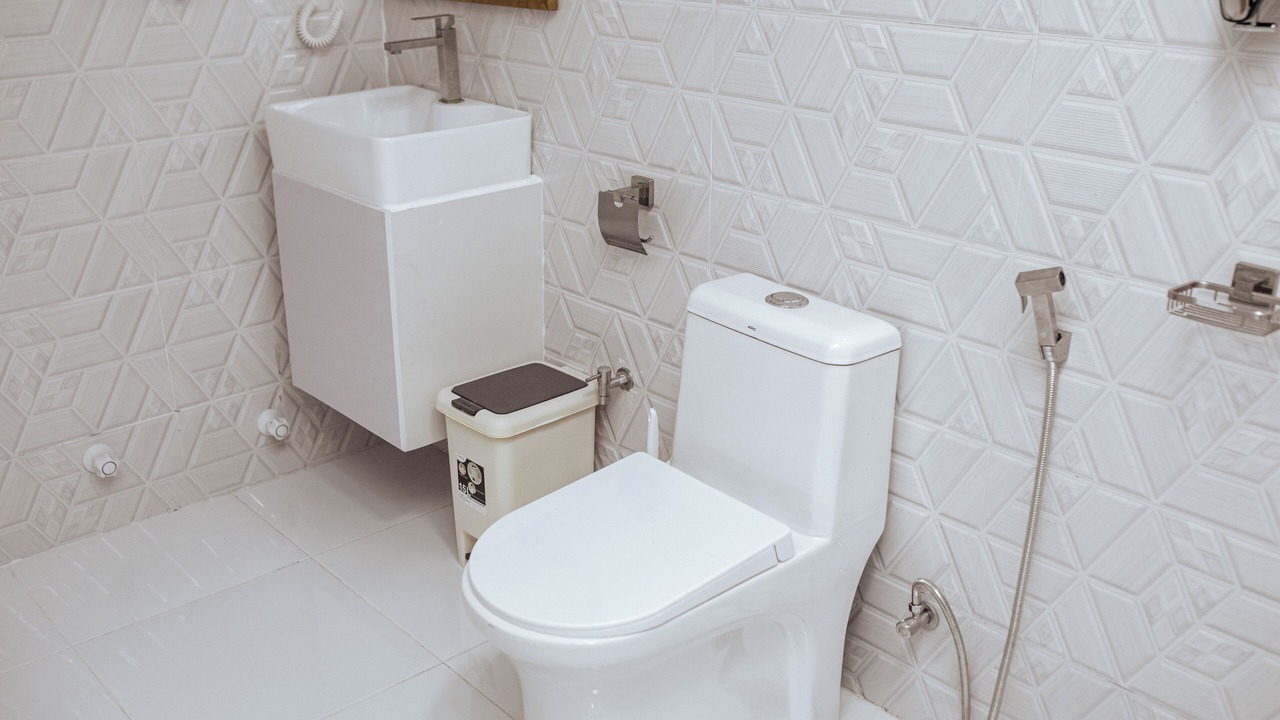 Photo of Bathroom in Mathiveri