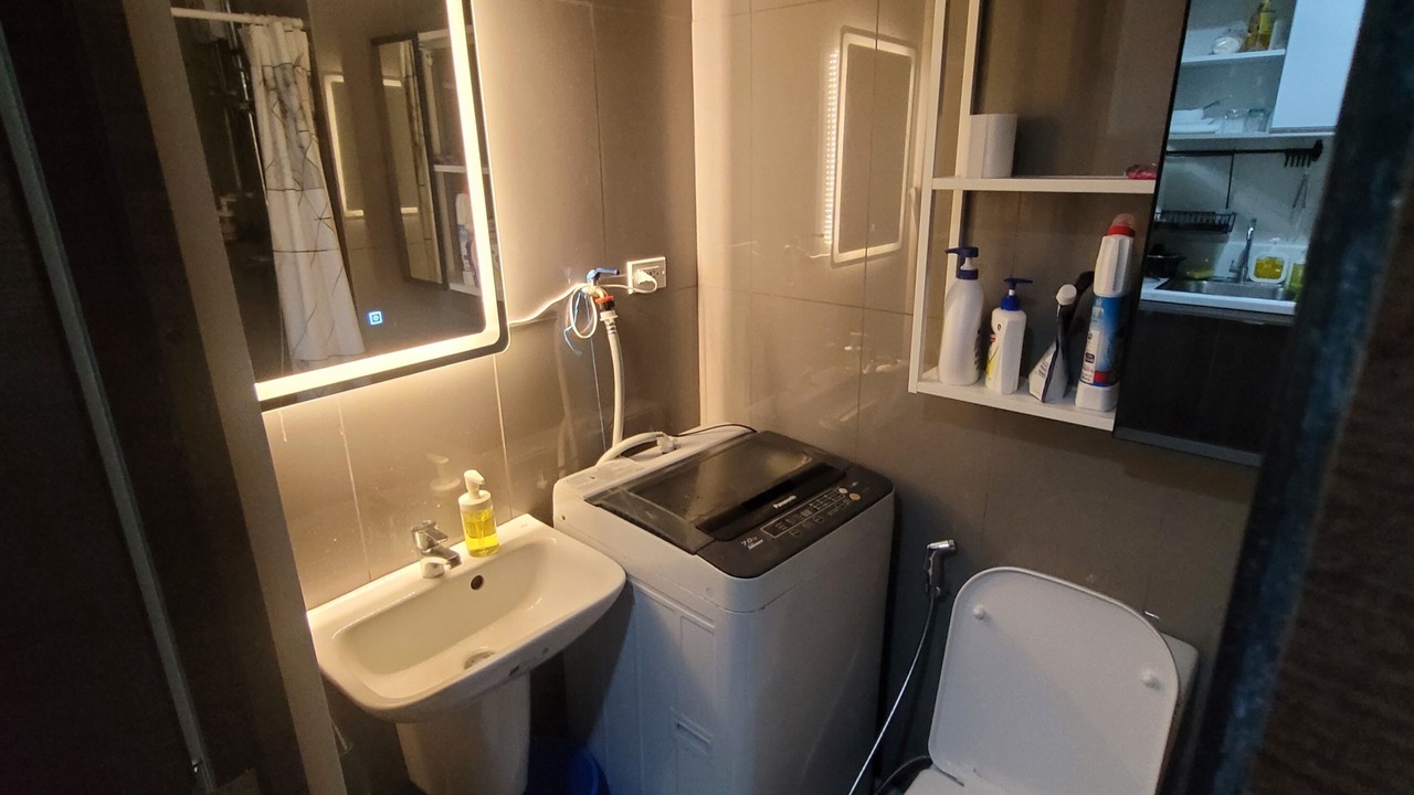 Photo of Bathroom in Salcedo Village