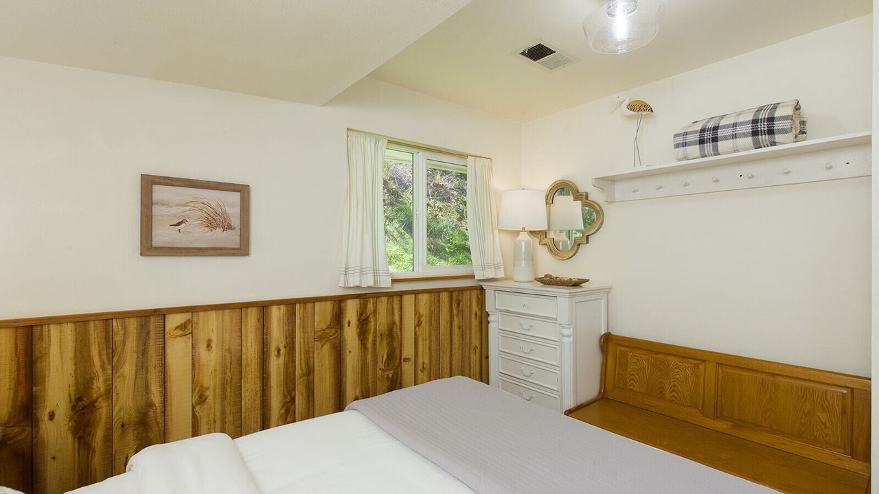 Photo of Bedroom in Orick