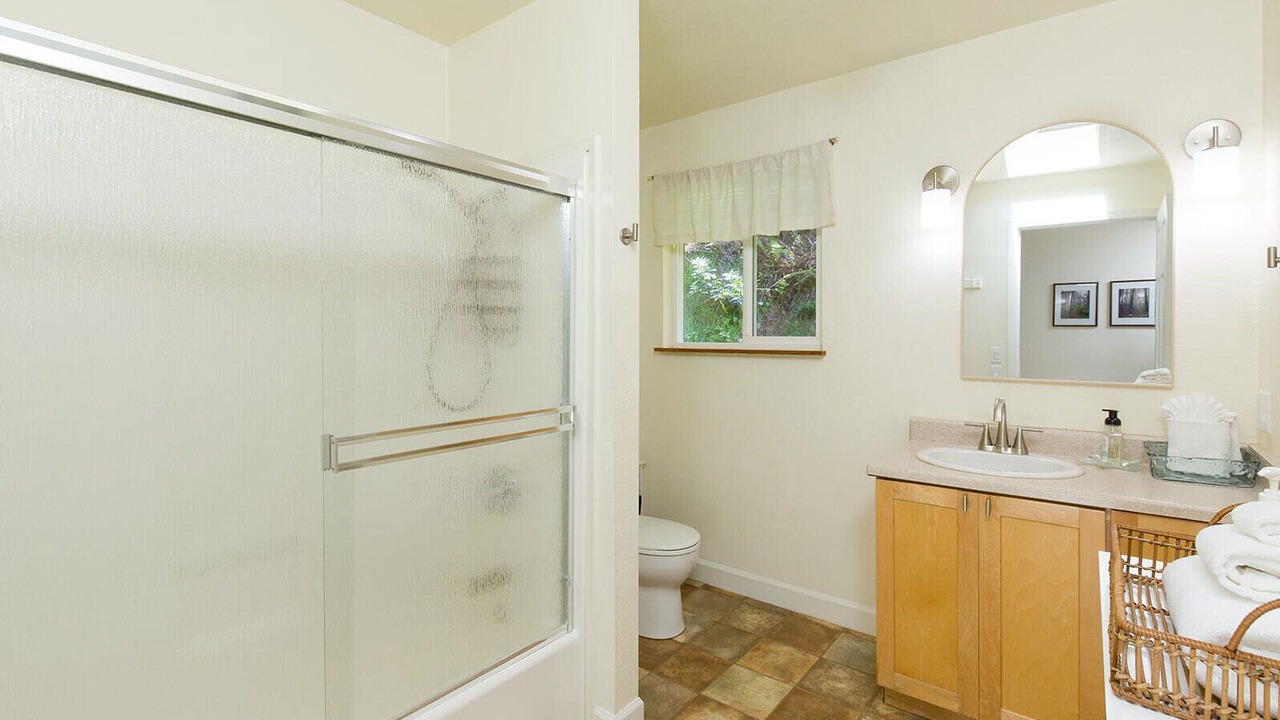 Photo of Bathroom in Orick