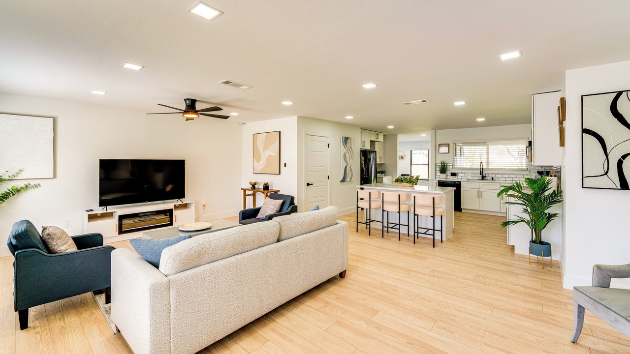 Photo of Livingroom in Irving