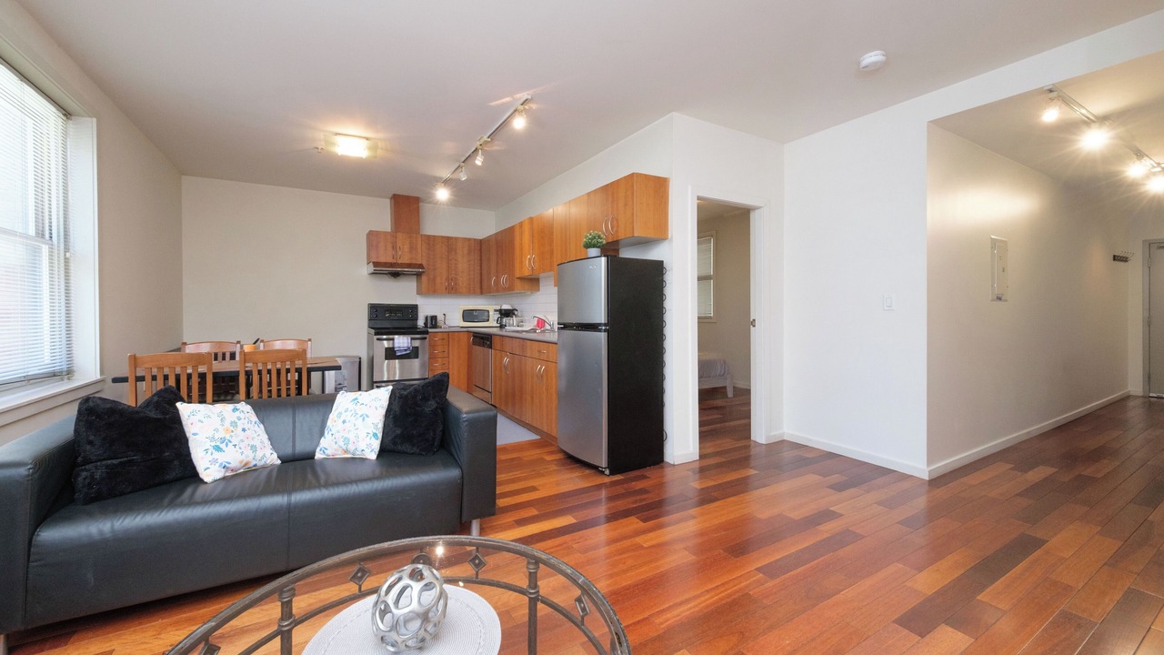Photo of Livingroom in Coal Harbour