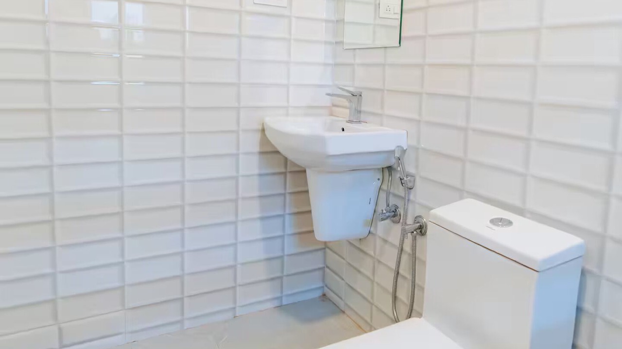 Photo of Bathroom in Gauravaddo