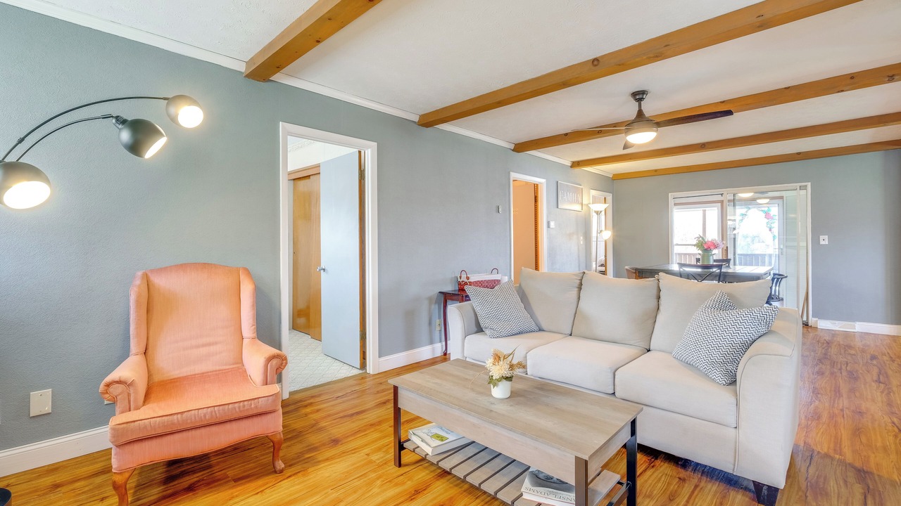 Photo of Livingroom in Ingles