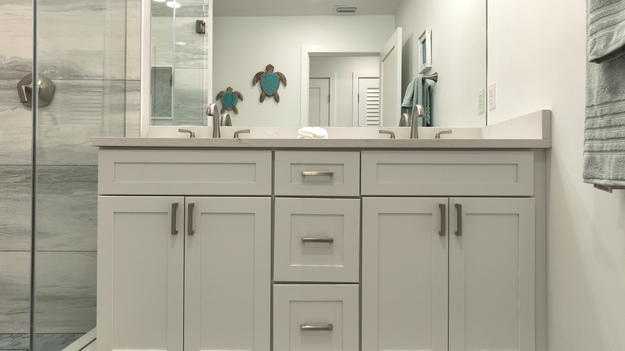 Photo of Bathroom in Coury