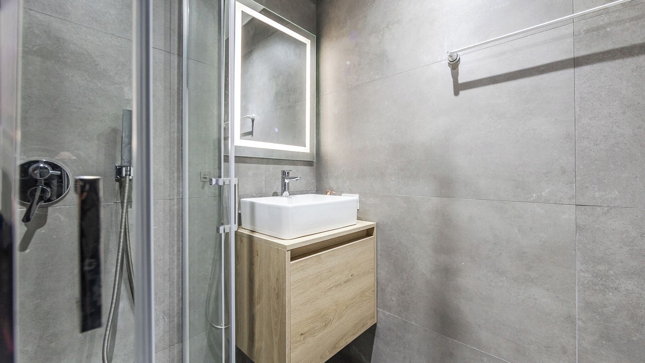 Photo of Bathroom in Golem