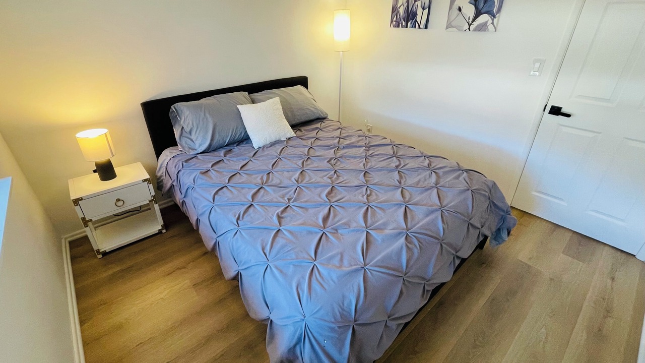 Photo of Bedroom in Reseda