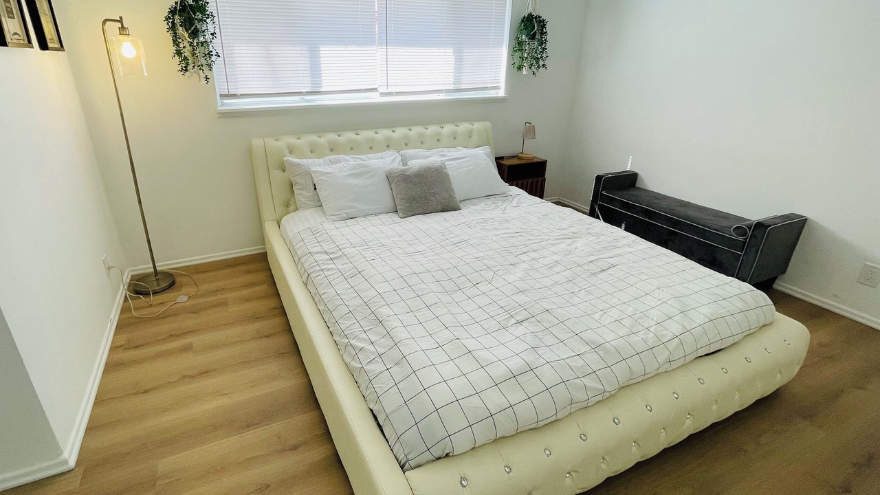 Photo of Bedroom in Reseda