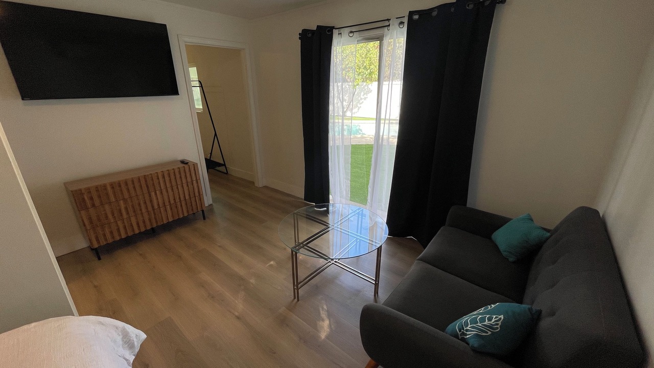 Photo of Livingroom in Reseda