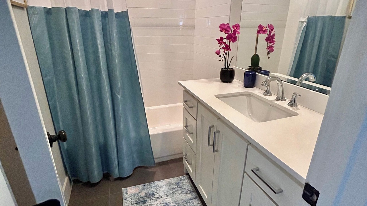 Photo of Bathroom in Oak Cliff