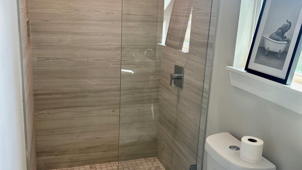 Photo of Bathroom in Oak Cliff