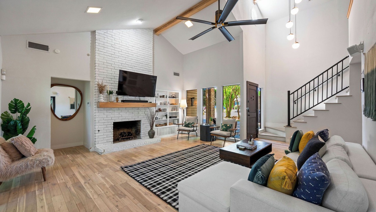 Photo of Livingroom in Garland