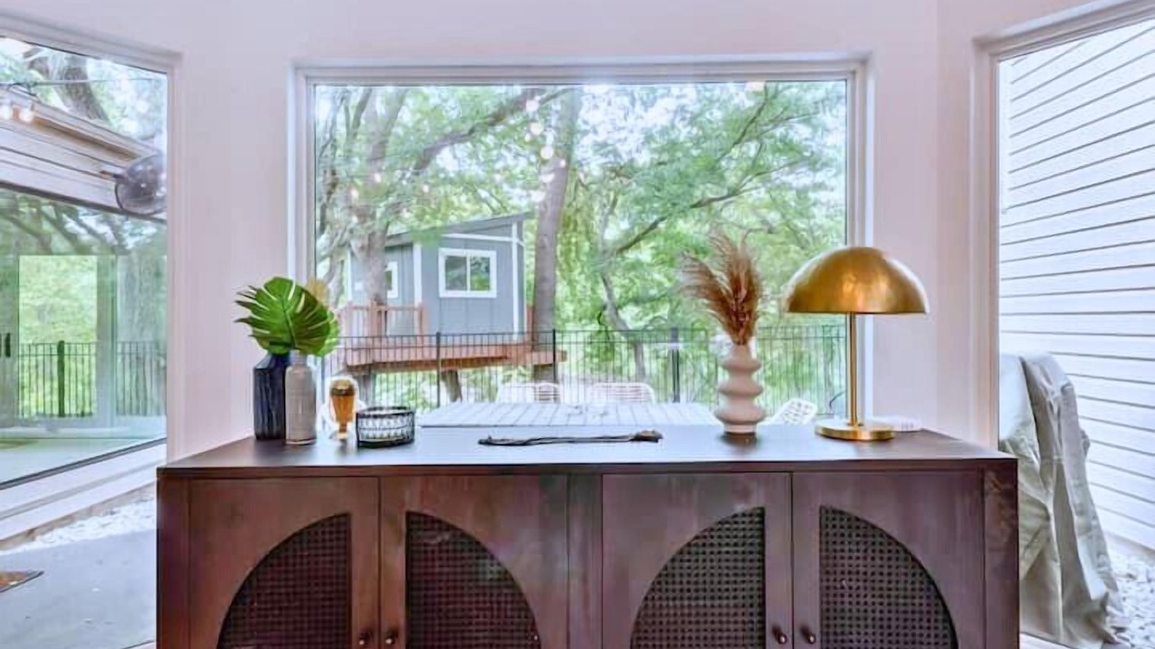 Photo of Bedroom in Garland