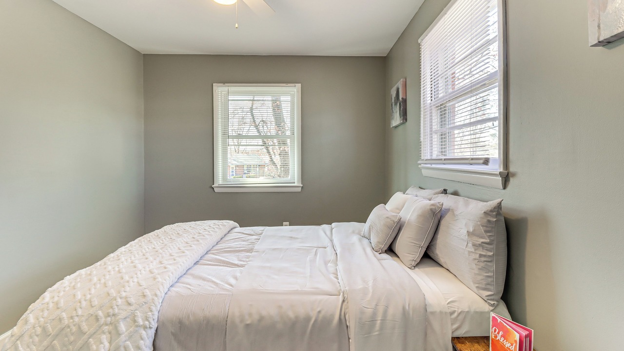 Photo of Bedroom in Walker Mill