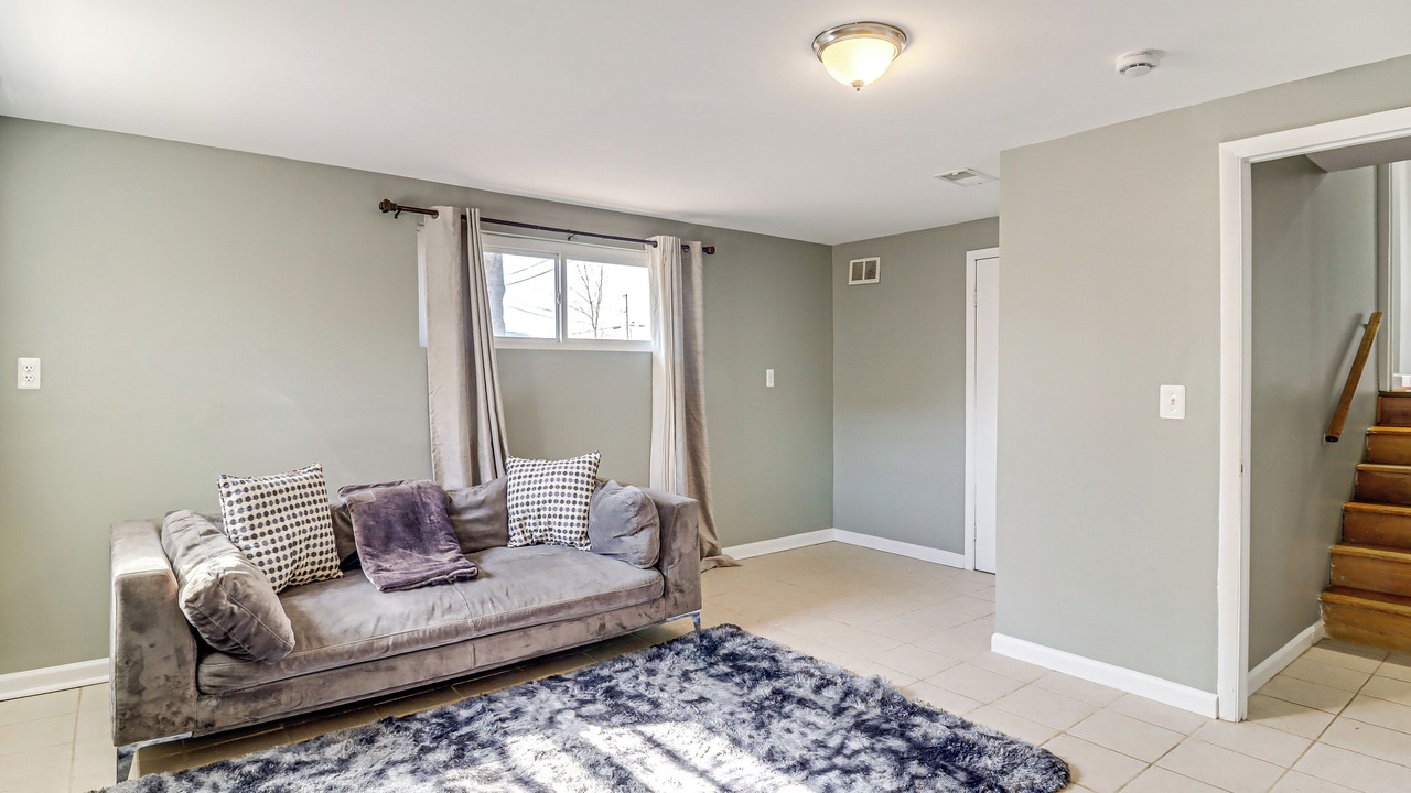 Photo of Bedroom in Walker Mill