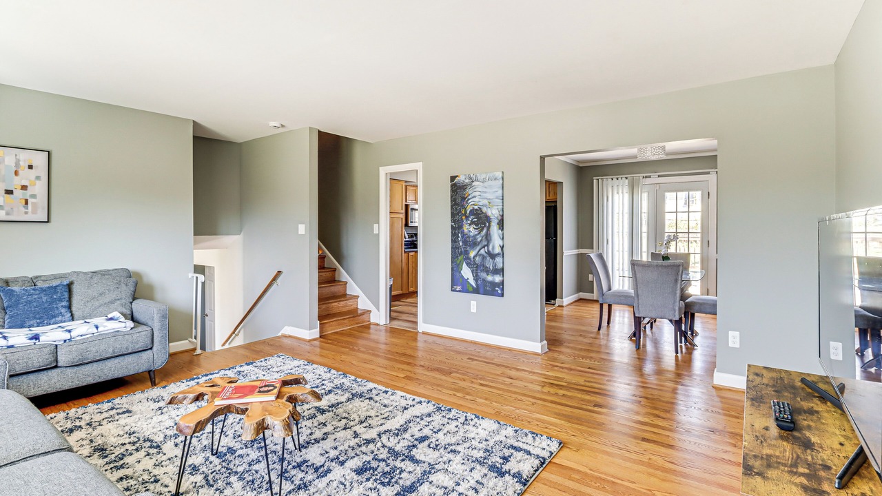 Photo of Livingroom in Walker Mill