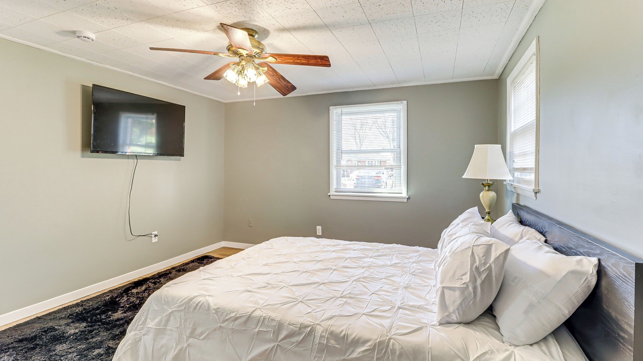 Photo of Bedroom in Walker Mill