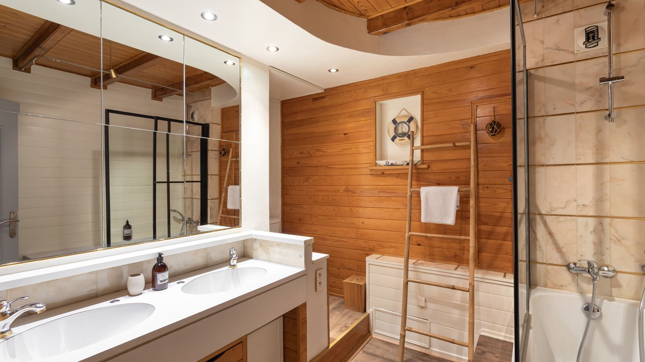 Photo of Bathroom in Planguenoual