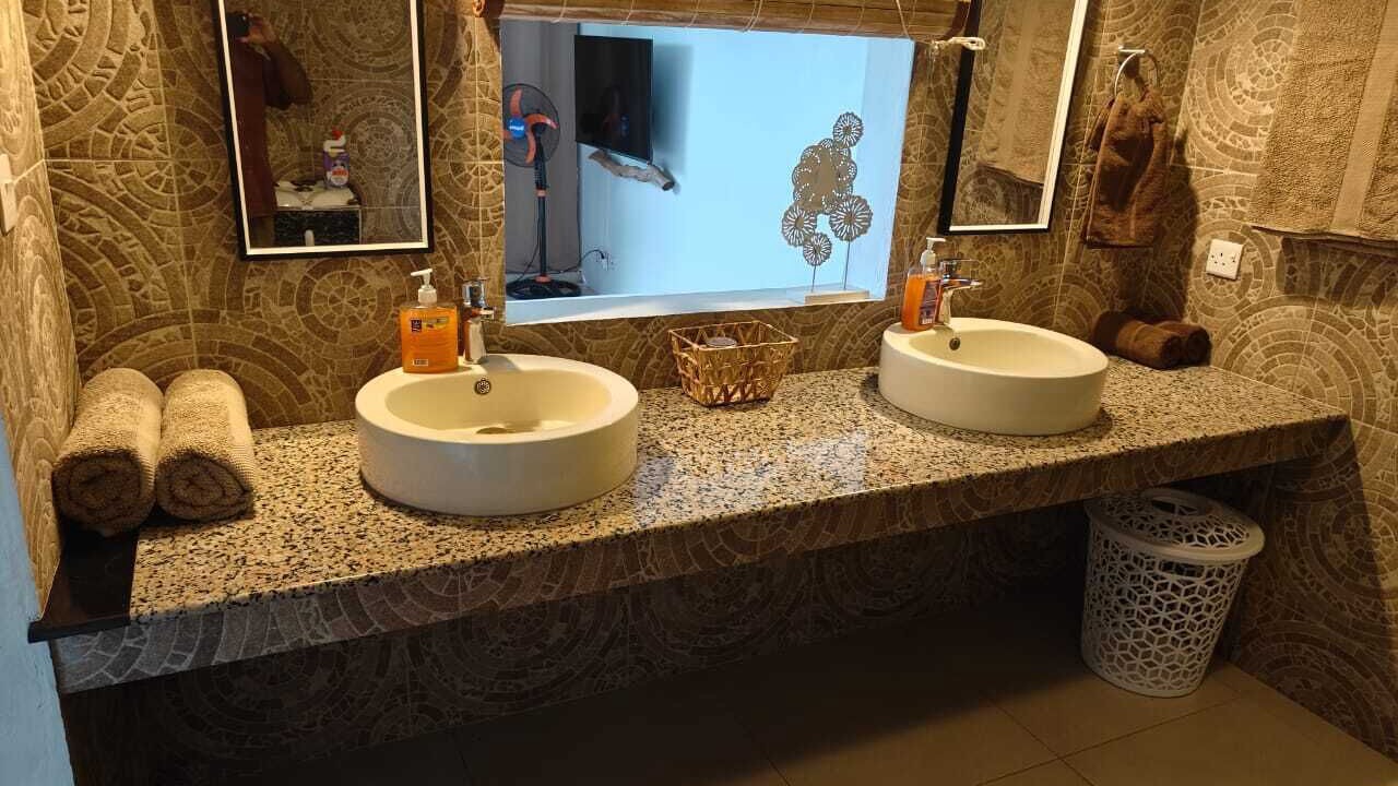 Photo of Bathroom in Calebasses